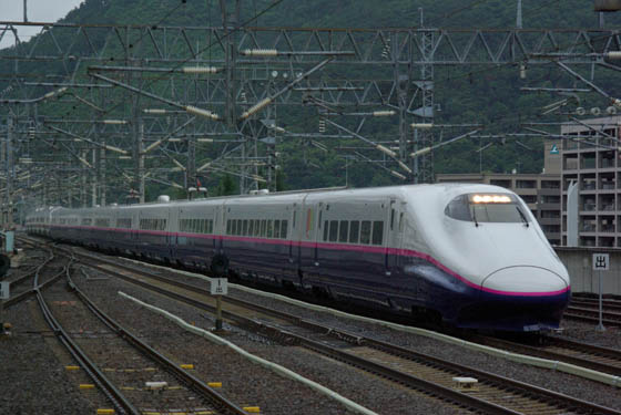 7・8月の写真：「JR東日本E2系はやて＋E3系こまち」＠福島。2007/07/14撮影